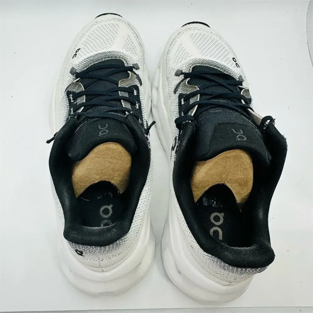 On Running Cloudtilt White/Black Sneakers | Women’s Size 6 US | EUC